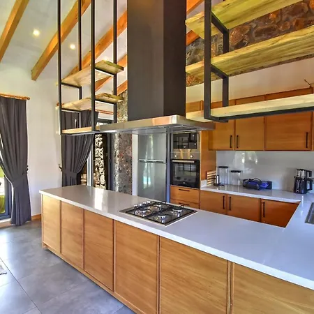 Villa Girida 2 *
